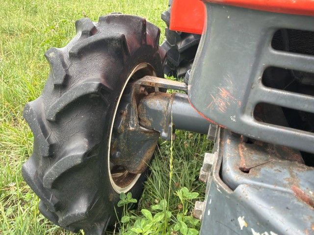 Kubota Saturn X-20 Four-Wheel-Drive Mini Tractor