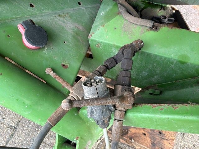 Amazone ZA-U 1501 Fertilizer Spreader