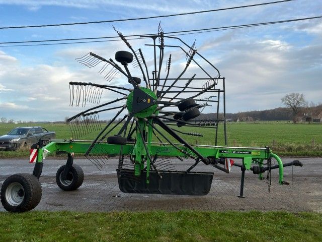 2014 Deutz-Fahr VF6588 gezogene Doppelrechen