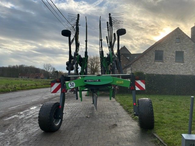 2014 Deutz-Fahr VF6588 gezogene Doppelrechen