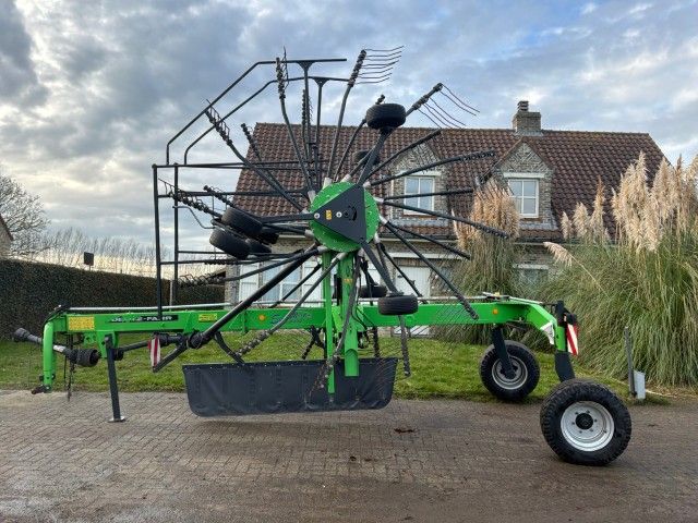 2014 Deutz-Fahr VF6588 gezogene Doppelrechen