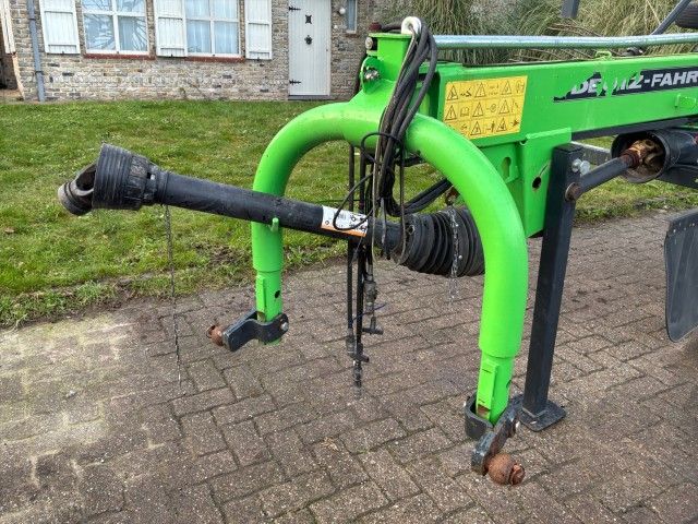 2014 Deutz-Fahr VF6588 gezogene Doppelrechen