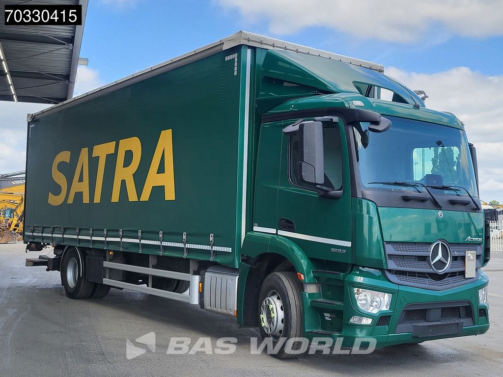 Mercedes Actros 1833 4X2 18tonner 1500kg underfold tailgate Automatic Euro 6
