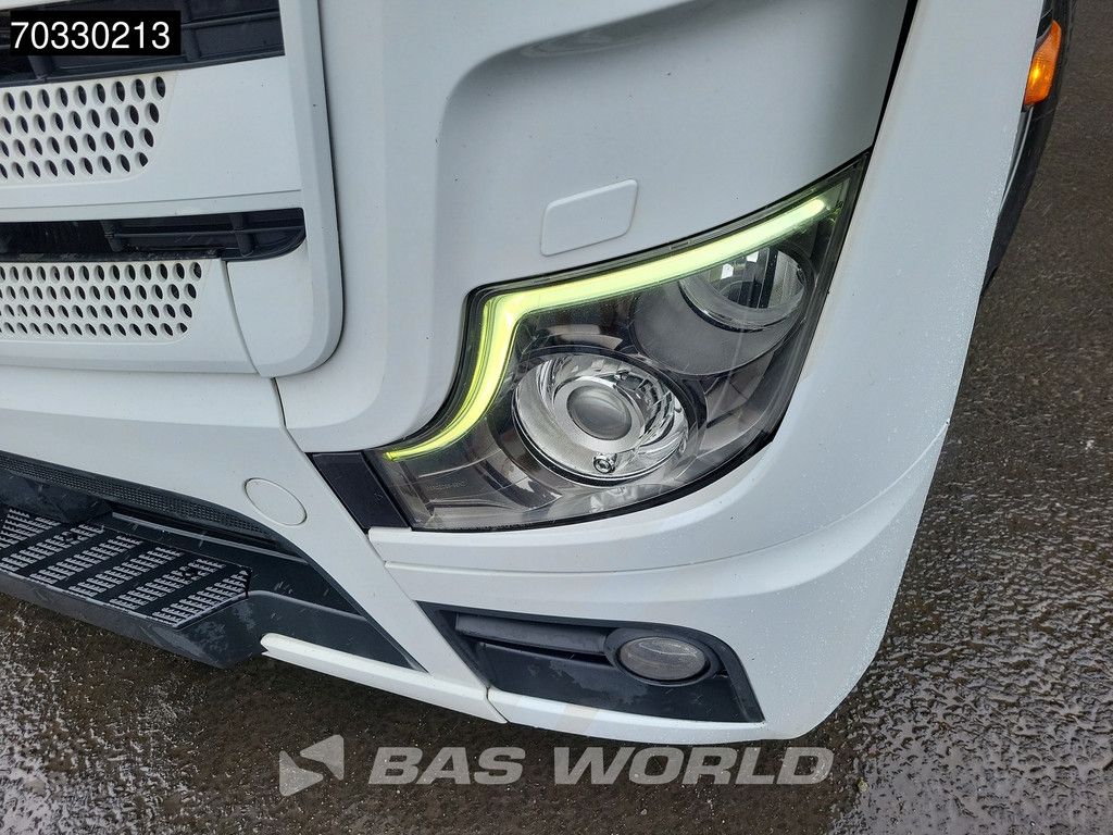 Mercedes Actros Actros 1848 4X2 GigaSpace Mega 2x Tanks Navi ACC