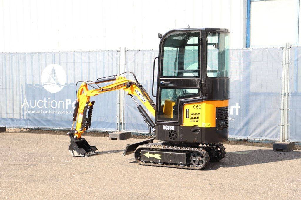 Minibagger Vicsec 13C-Y Benzin 10kW 2025 Neu