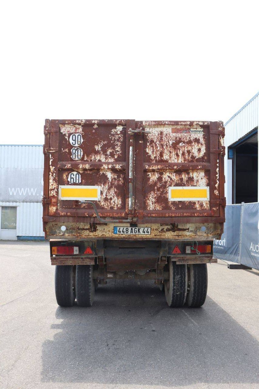 Tipper Semi-trailer Fruehauf BD32/01 33000kg 1999