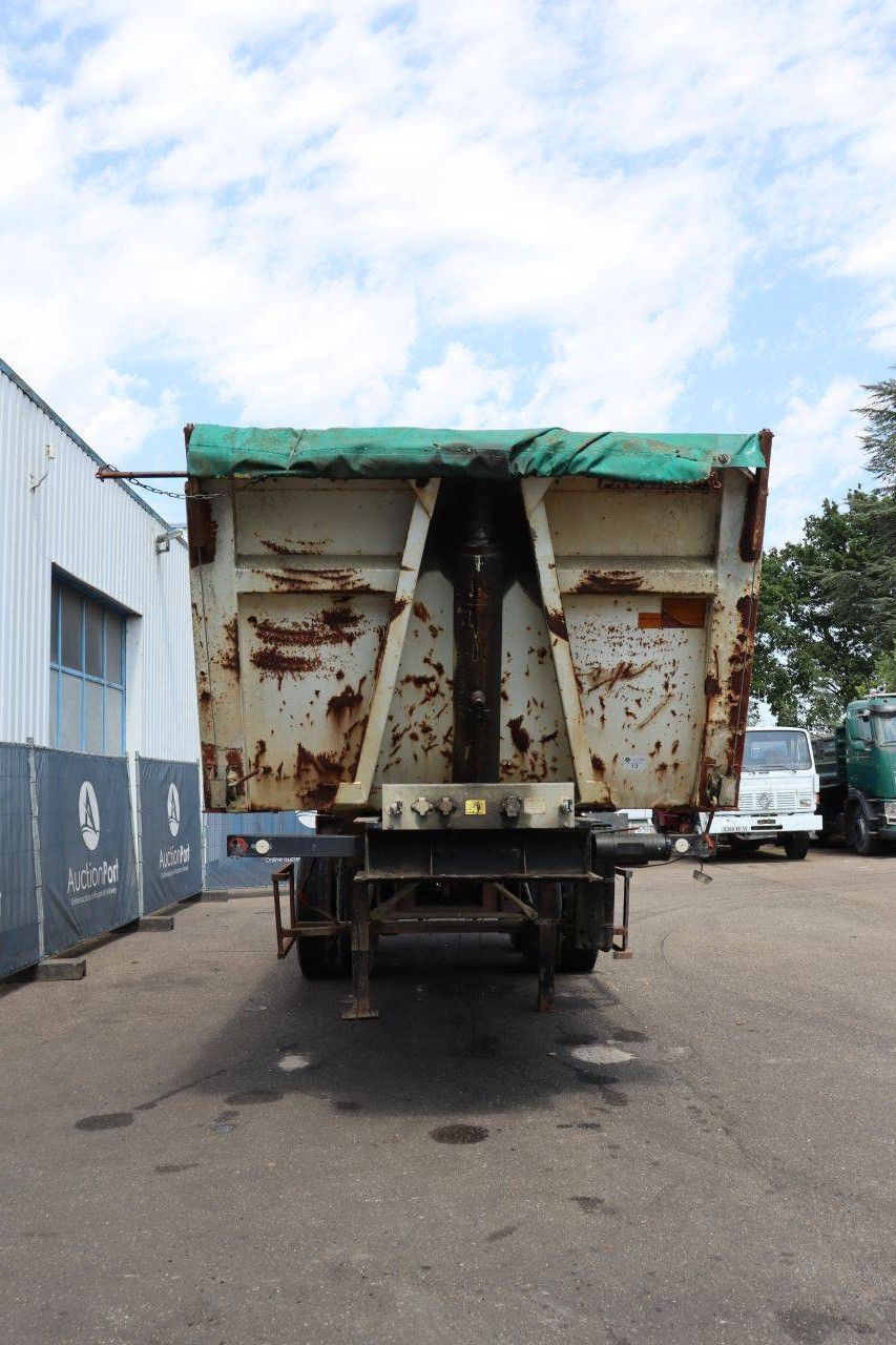 Tipper Semi-trailer Fruehauf BD32/01 33000kg 1999