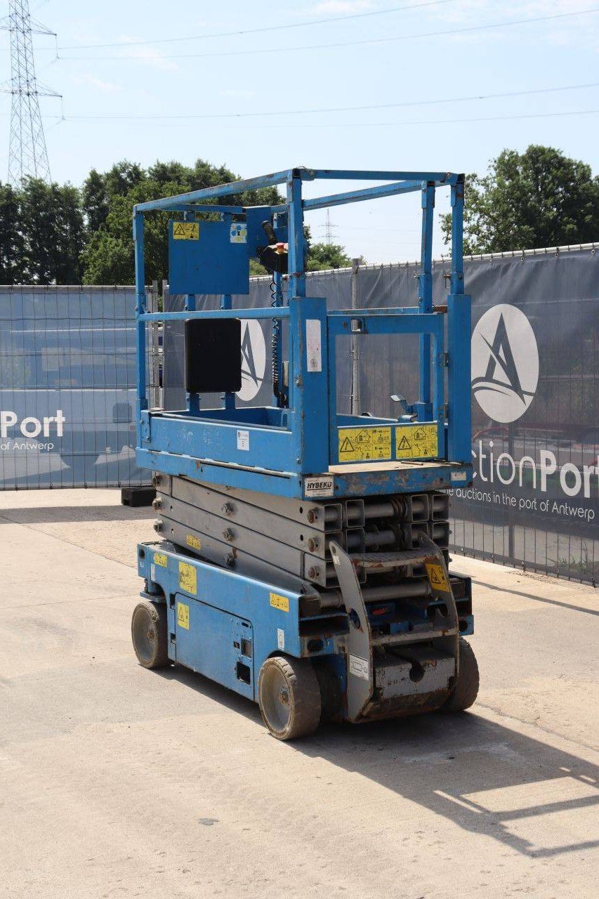 Scherenarbeitsbühne Genie GS-1932 elektrisch 227 kg 8,0 m 2012