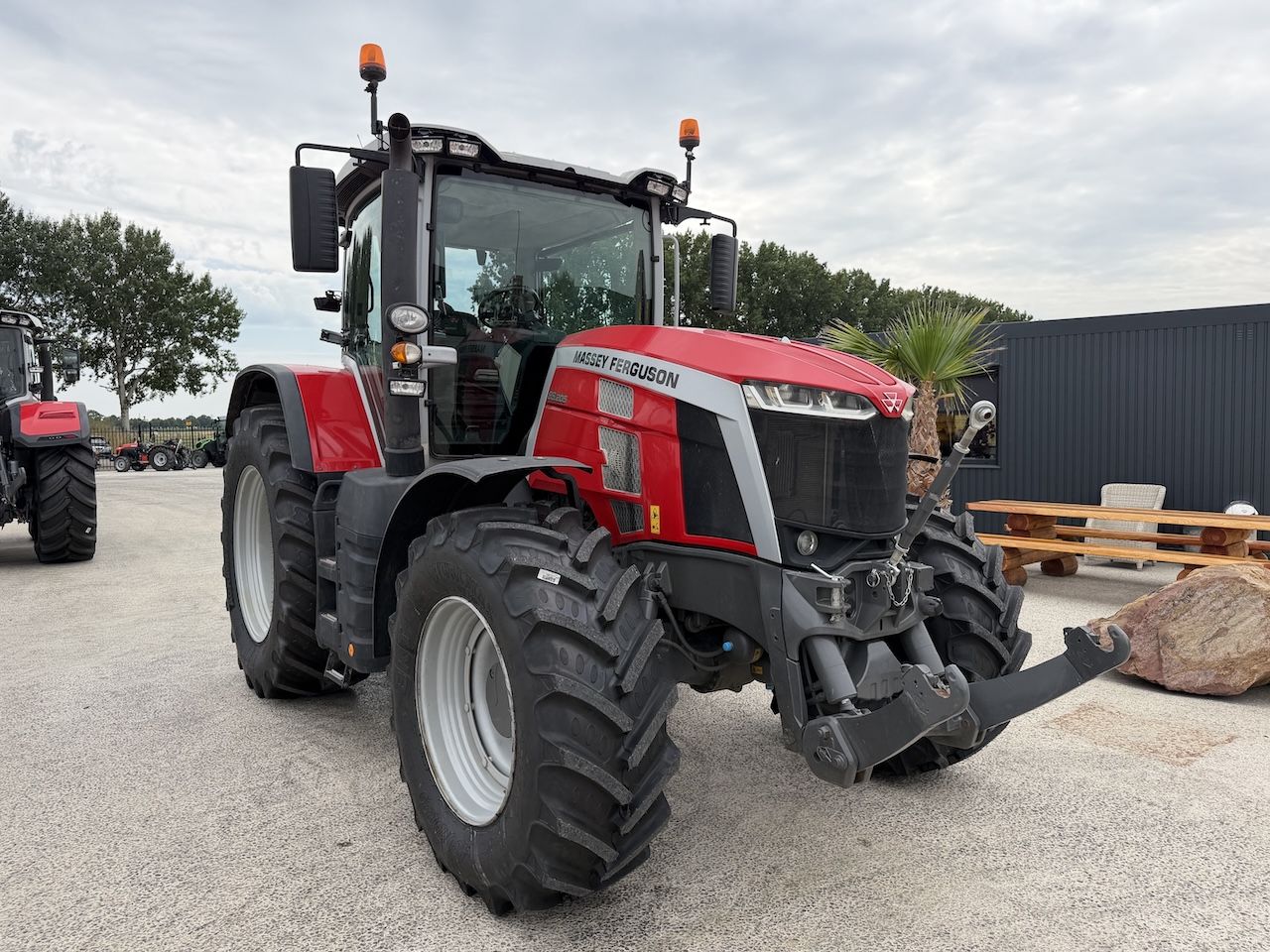 Massey Ferguson 8S.205 Dyna-7