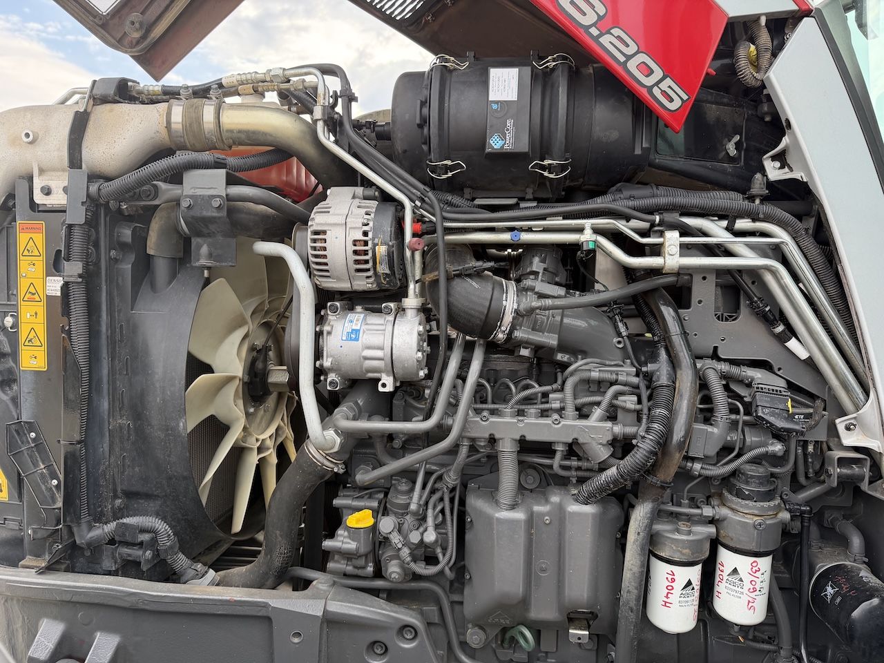 Massey Ferguson 8S.205 Dyna-7