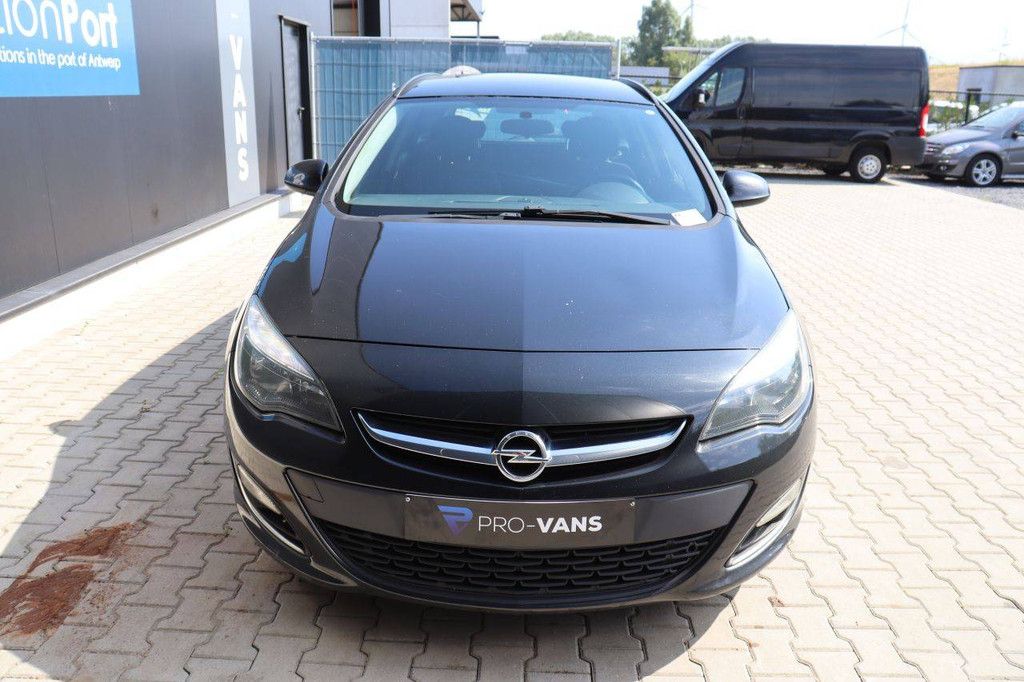 Opel Astra Sports Tourer Diesel Kombi 110 PS 2013