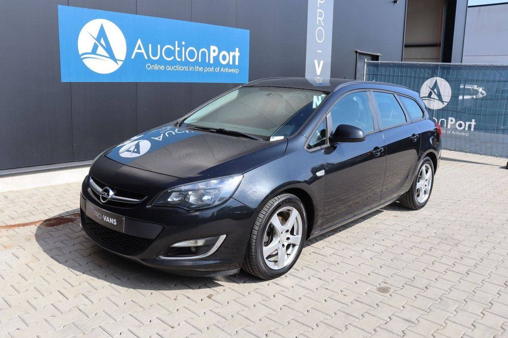 Opel Astra Sports Tourer Diesel Kombi 110 PS 2013