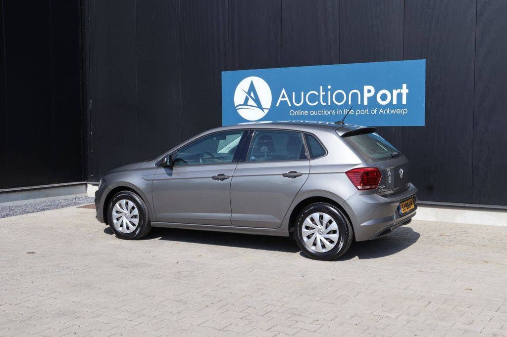 Pkw Volkswagen Polo Comfortline Benzin 95 PS 2018