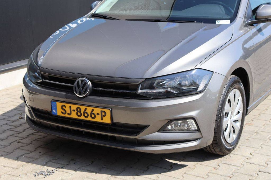 Pkw Volkswagen Polo Comfortline Benzin 95 PS 2018