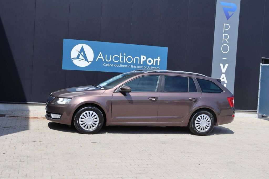 &Scaron;koda Octavia Diesel Kombi 110 PS 2014