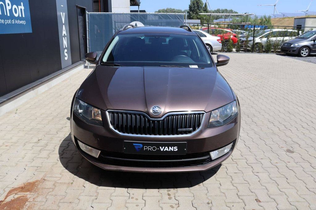 &Scaron;koda Octavia Diesel Kombi 110 PS 2014