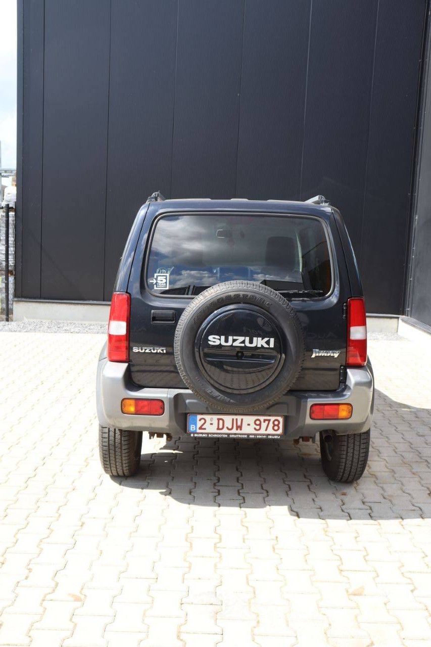 Suzuki Jimmy Pkw Benzin 84 PS 2016 (Margin)