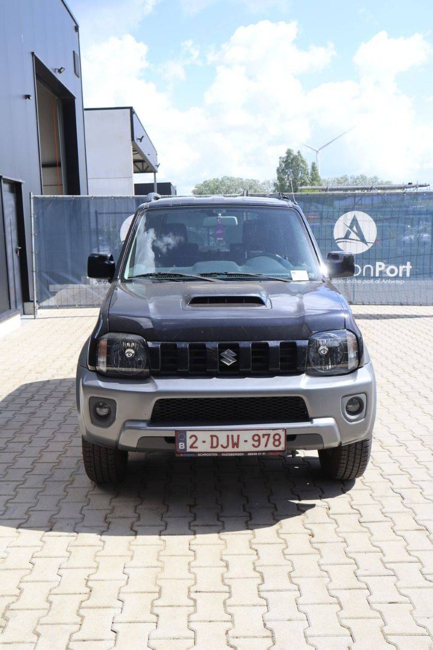 Suzuki Jimmy Pkw Benzin 84 PS 2016 (Margin)