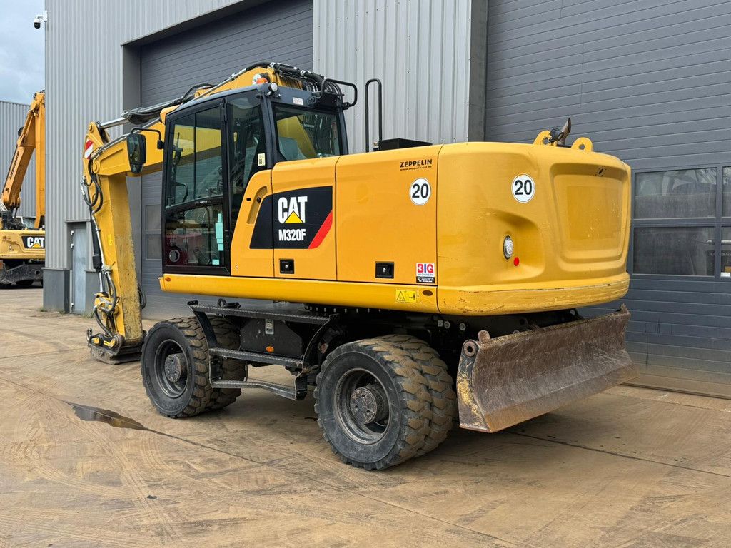Caterpillar M320F