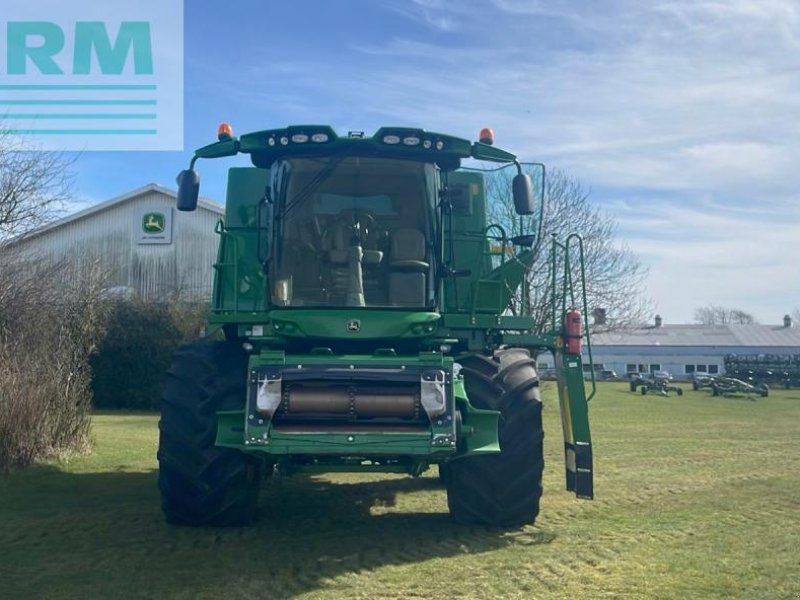 John Deere S690