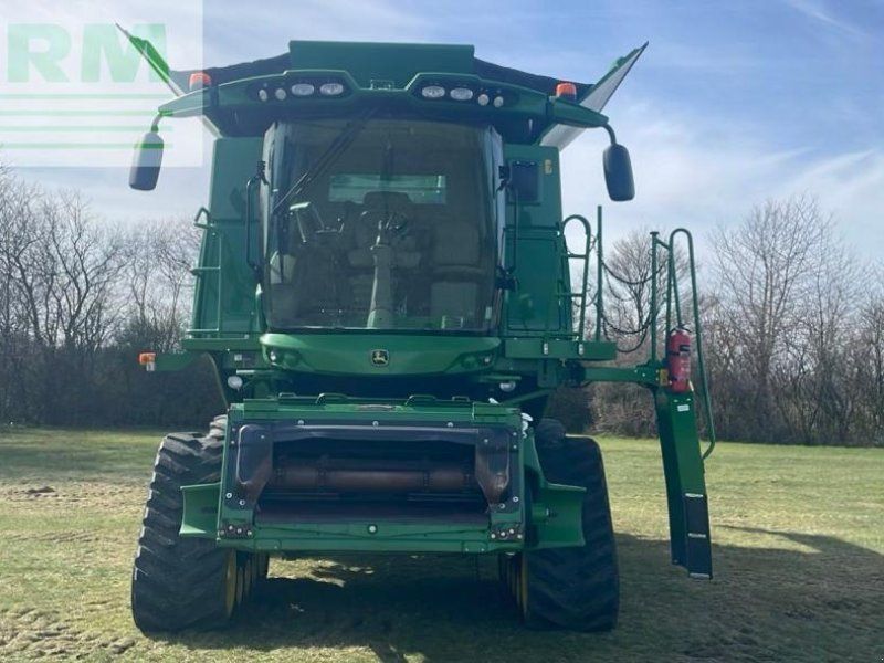 John Deere S690