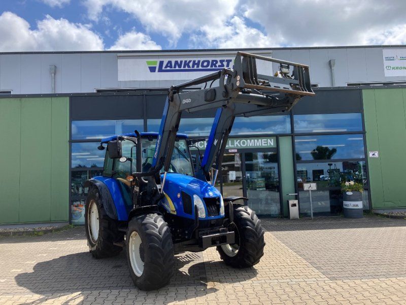 New Holland T5050