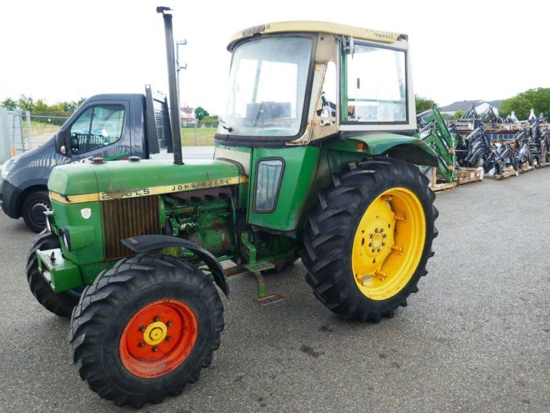 John Deere 2130 LS Allrad. Für Bastler. Guter Zustand. 5800 Euro