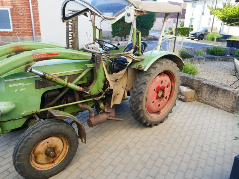 Schlüter S350 (SF3300S) im Original Zustand. Mit Frontlader und Mähwerk