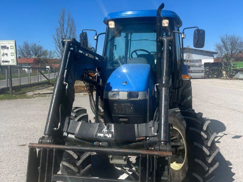 New Holland TD70D