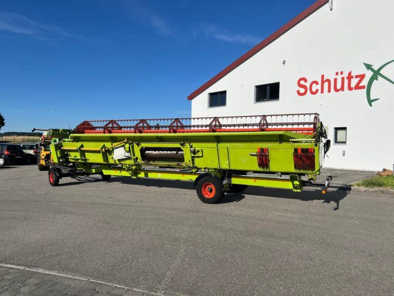 Claas Schneidwerk V900  Transportwagen