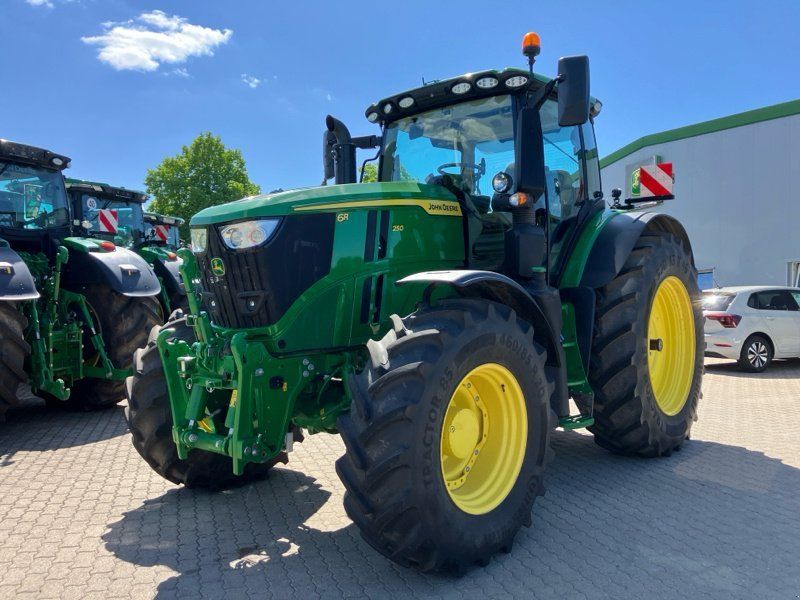 John Deere 6R250 mit FKH/ CommandPro/ Garantie bis 02.2027