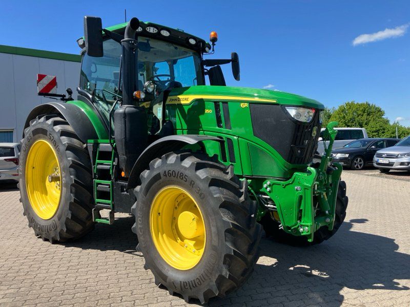 John Deere 6R250 mit FKH/ CommandPro/ Garantie bis 02.2027