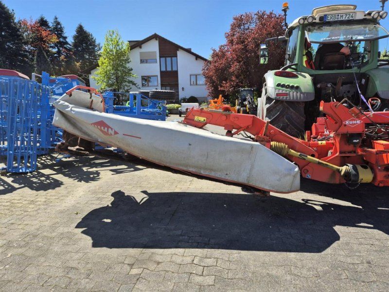 Kuhn GMD883