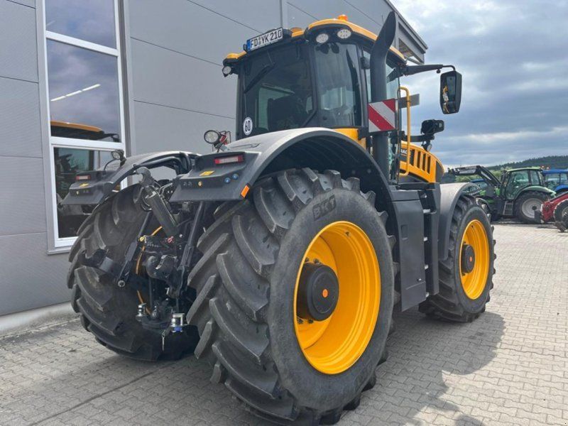 JCB 8330 Fastrac iCON