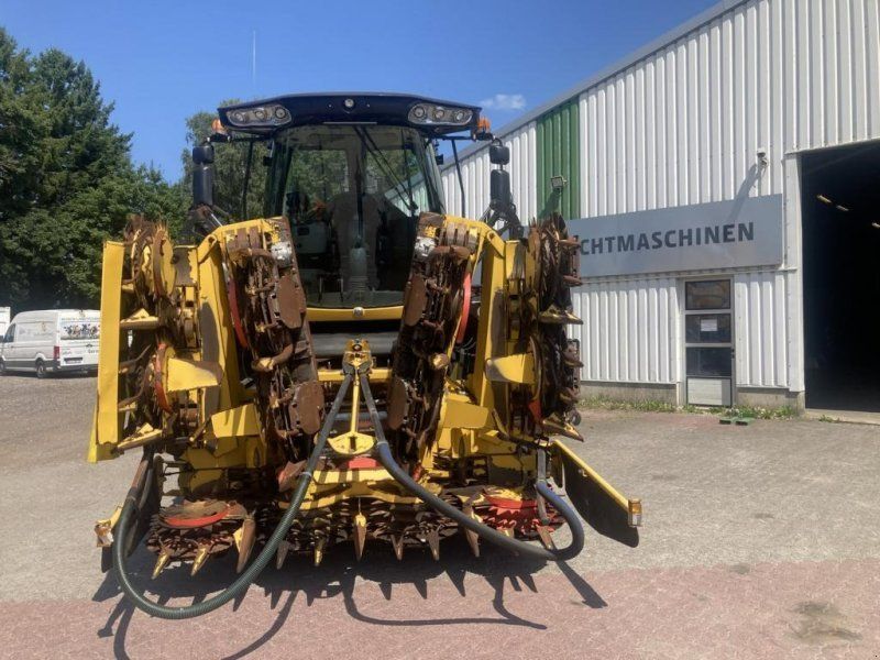 New Holland FR 9090