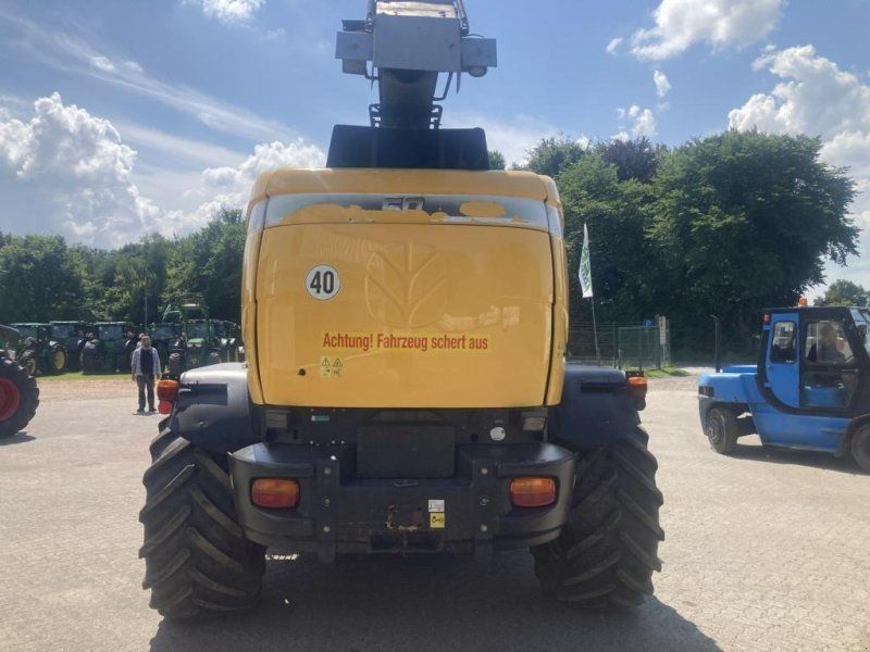 New Holland FR 9090