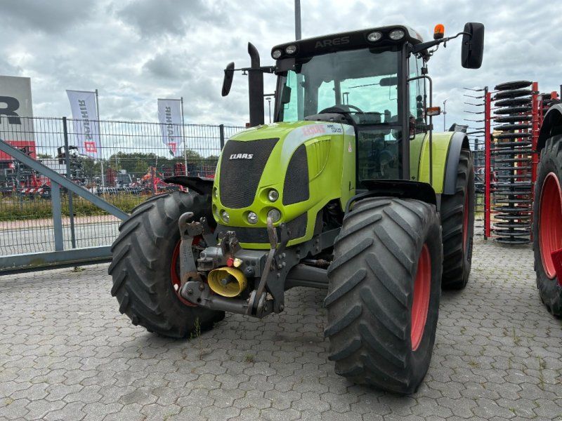 Claas Ares 697