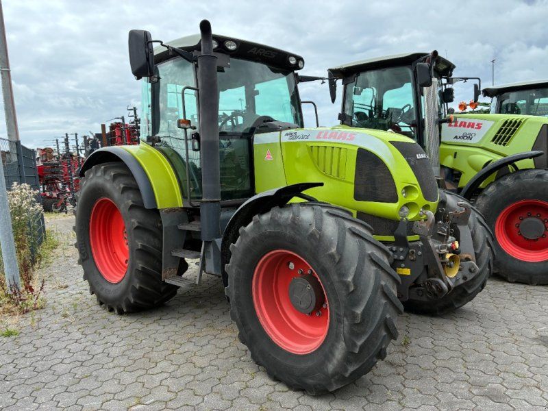 Claas Ares 697