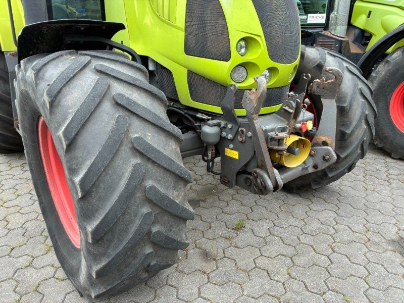 Claas Ares 697