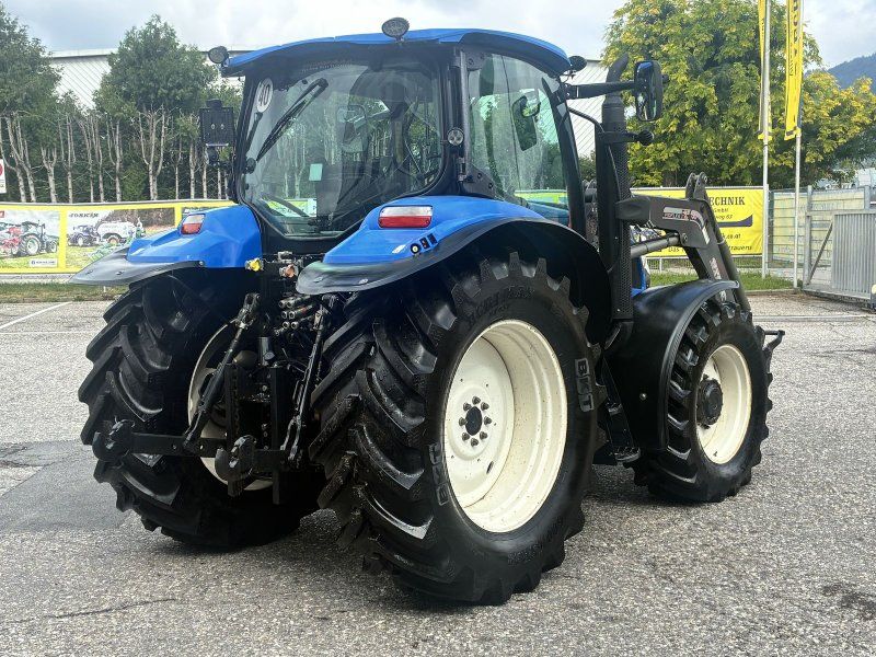 New Holland T6020 Elite