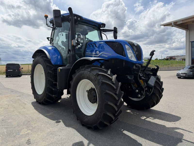 New Holland T7.210 Auto Command SideWinder II (Stage V)