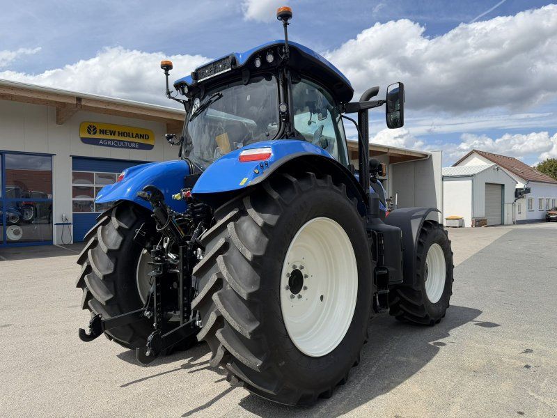 New Holland T7.210 Auto Command SideWinder II (Stage V)