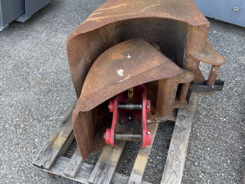Takeuchi Schnellwechsler + Löffelpaket für TB 035/135/235