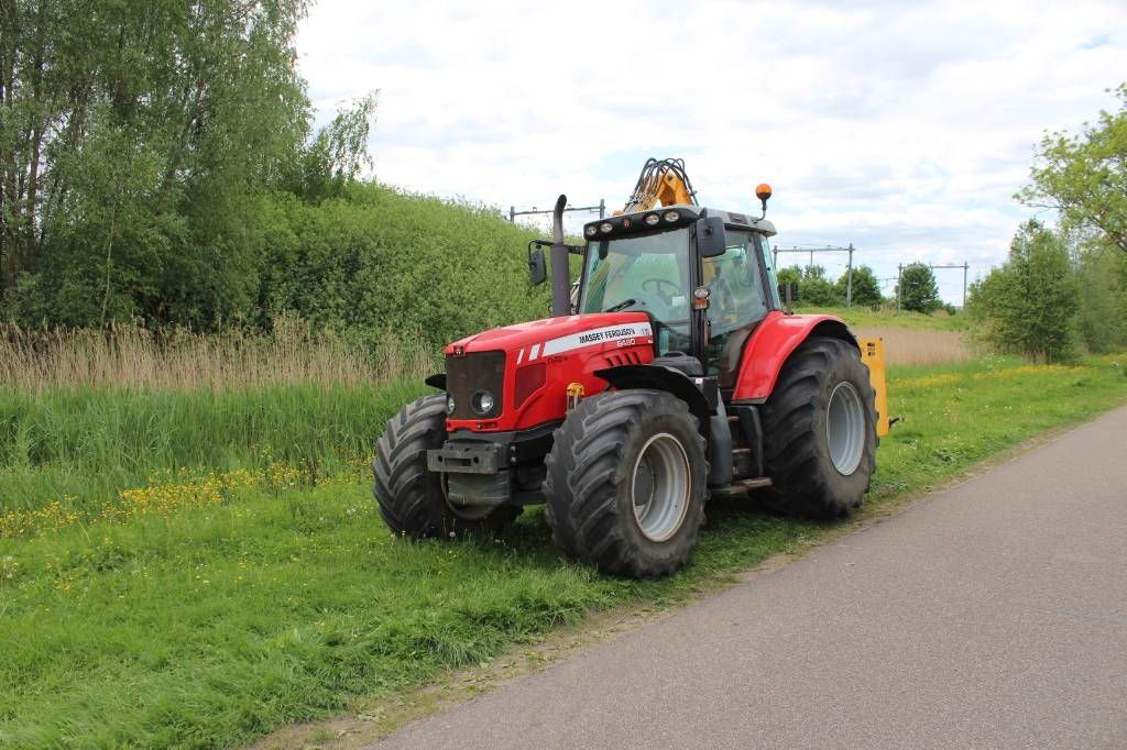 Massey Ferguson 6480 met Herder Grenadier 518LS