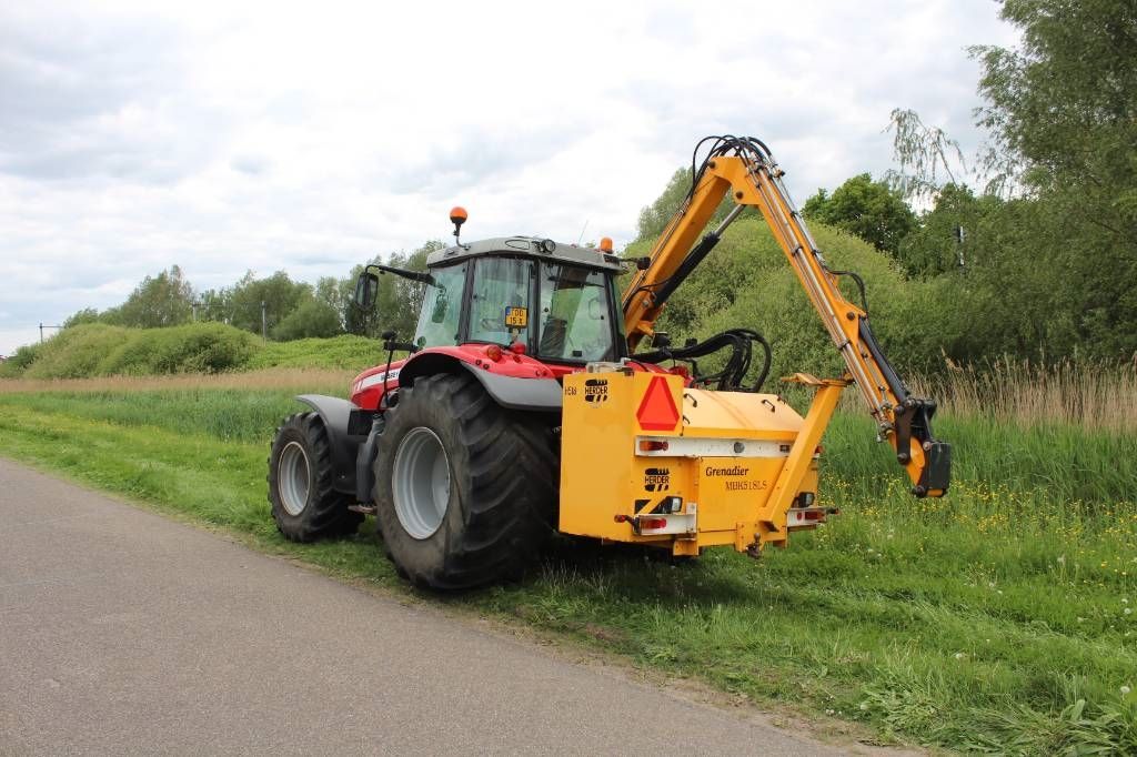 Massey Ferguson 6480 met Herder Grenadier 518LS