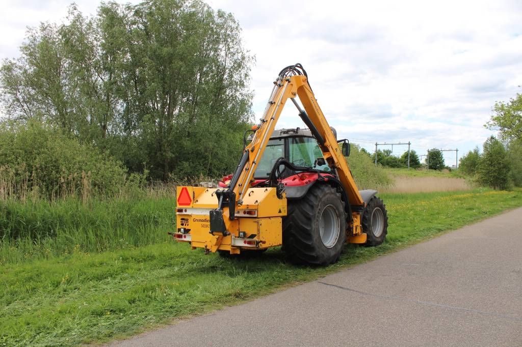Massey Ferguson 6480 met Herder Grenadier 518LS