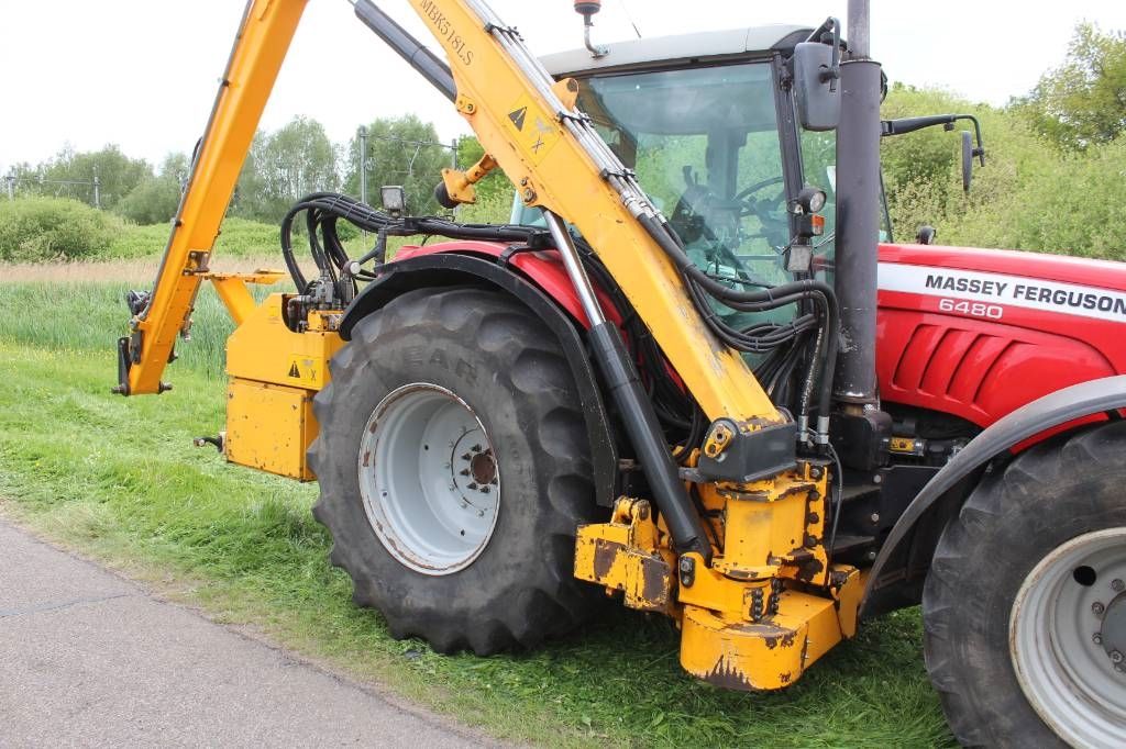 Massey Ferguson 6480 met Herder Grenadier 518LS
