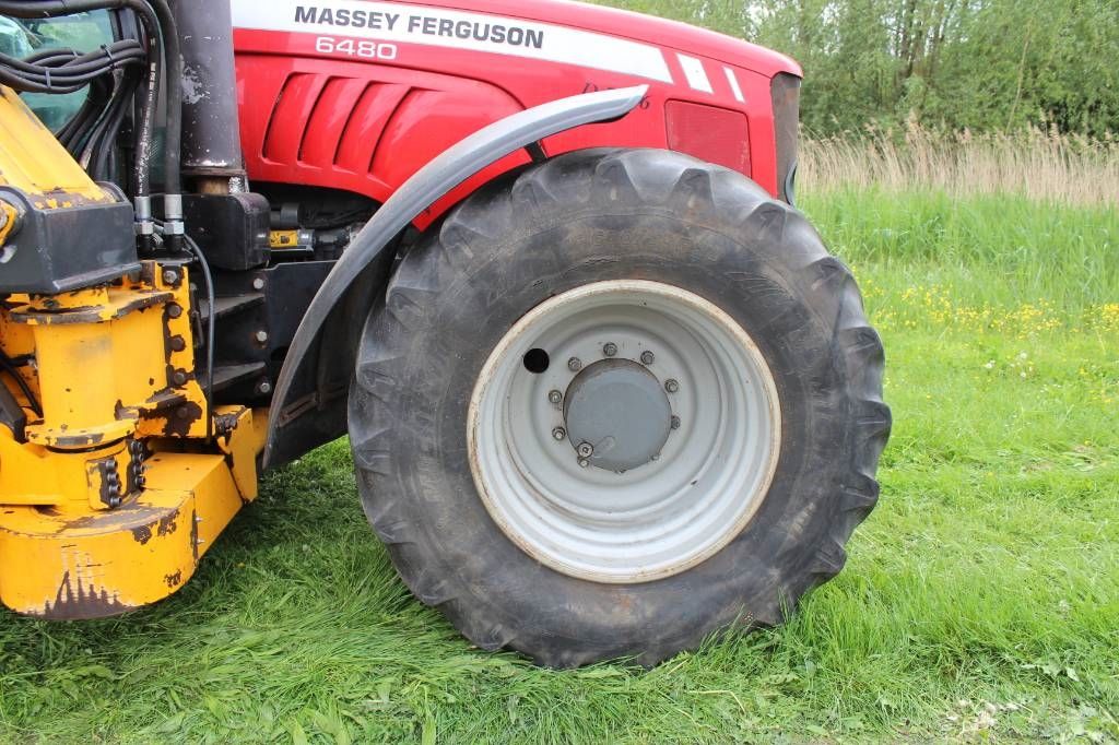 Massey Ferguson 6480 met Herder Grenadier 518LS