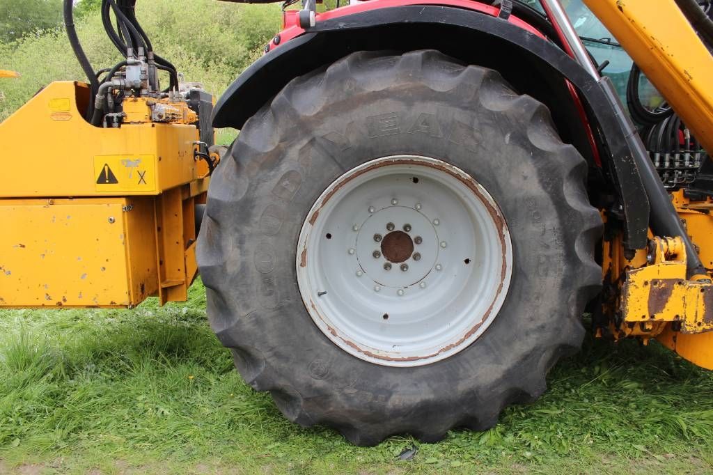 Massey Ferguson 6480 met Herder Grenadier 518LS