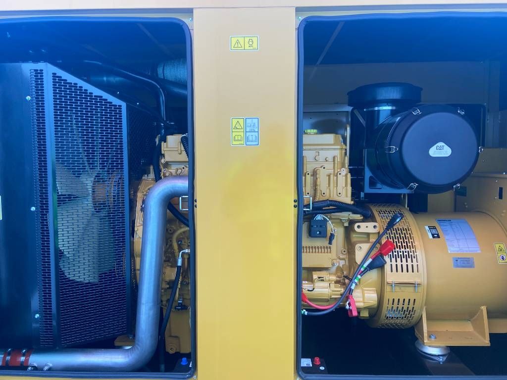 CAT DE550GC - 550 kVA Stand-by Generator - DPX-18221